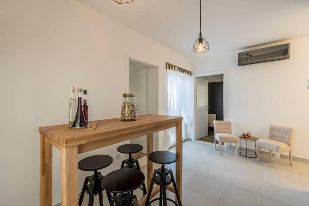 Apartment By Joe Трогір Екстер'єр фото